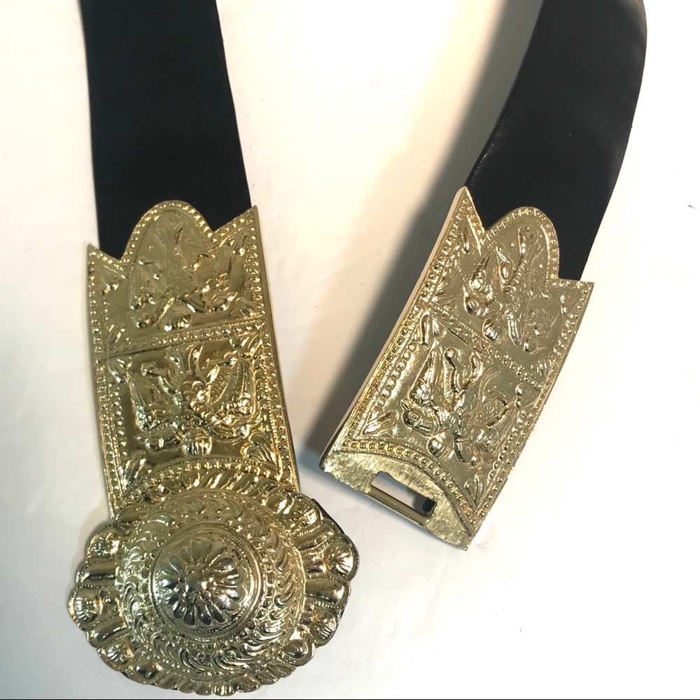 JUDITH LIEBER GOLD MEDALLION BLACK LEATHER BELT - Picture 8 of 8